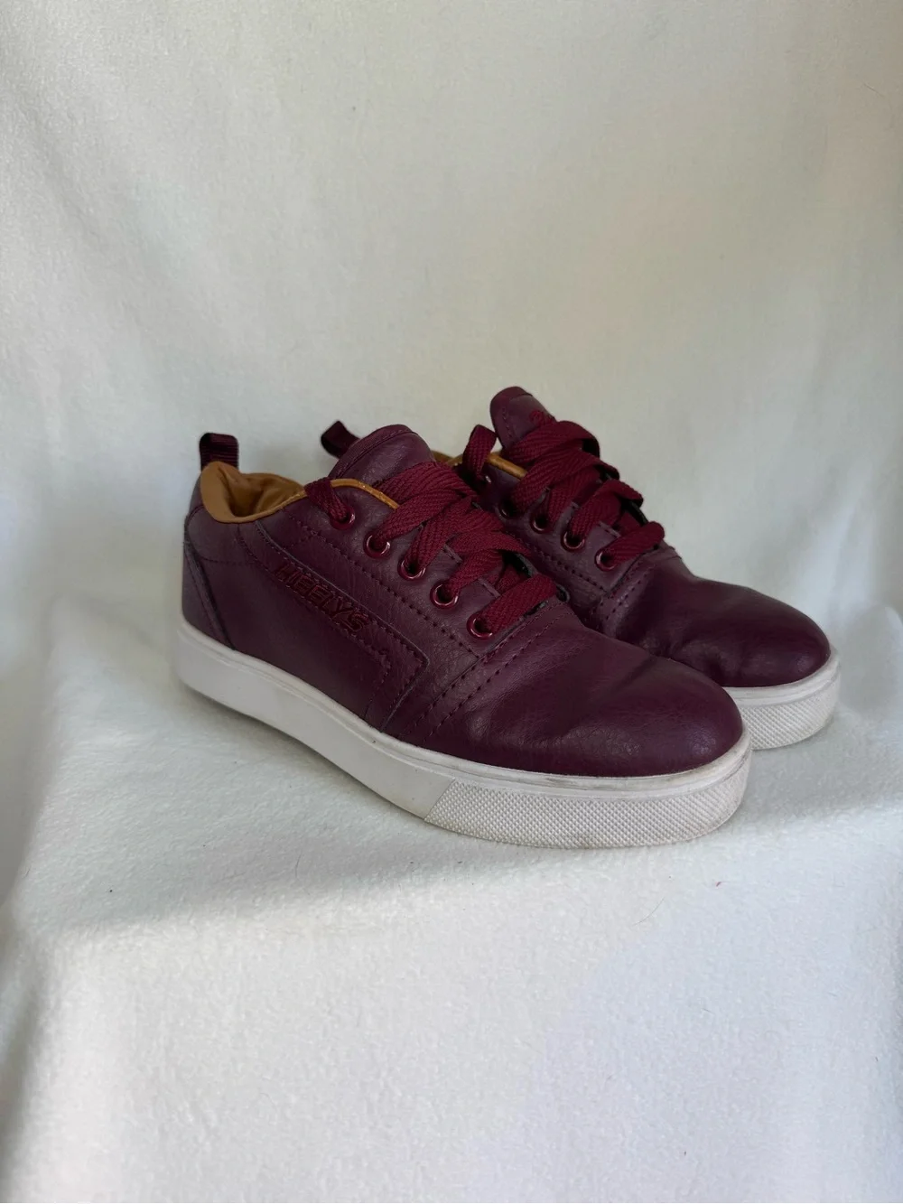 Heelys Burgundy Roller Skate Shoes Youth Size 3